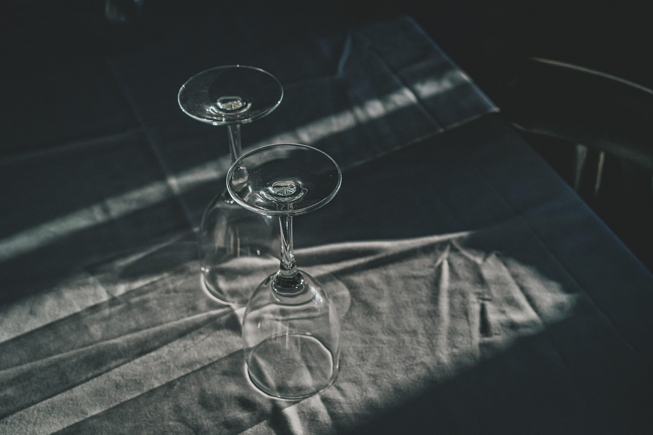 Table Linen & Runners for hire